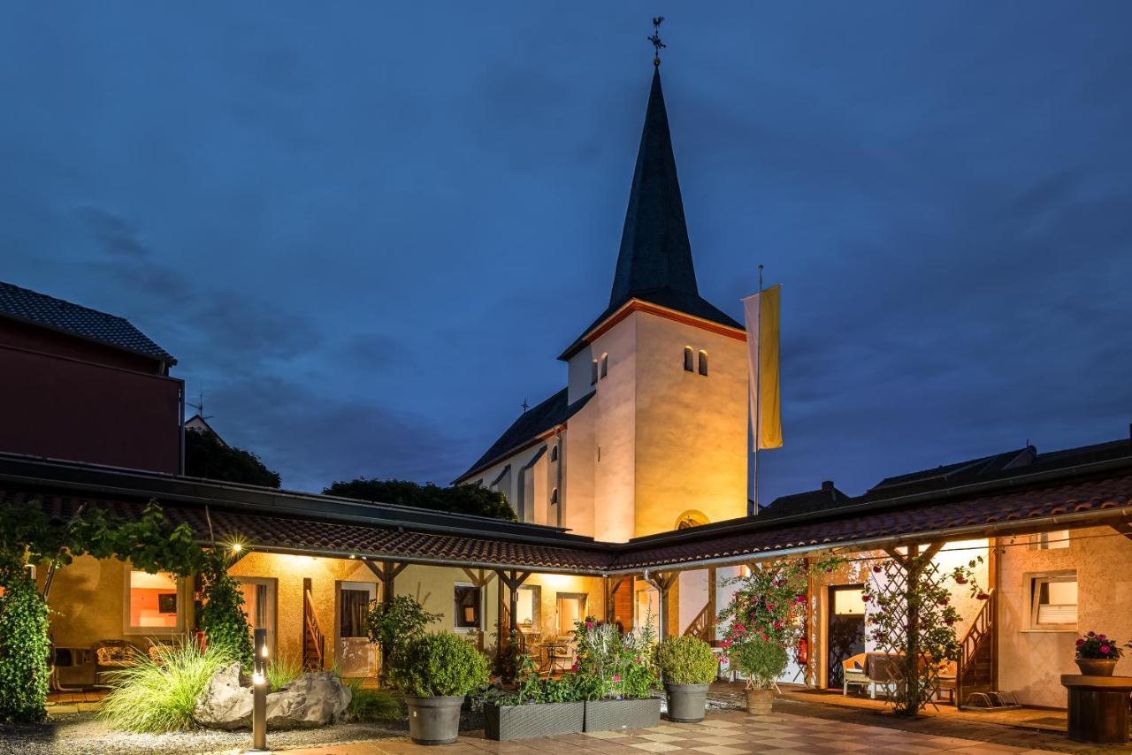Land-Hotel Zum Schwan, Garni Weilerswist-Metternich, 3 E-Ladestationen, Naehe Phantasialand, Palmenparadies Euskirchen Exterior photo